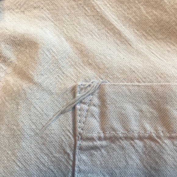 Universal Thread button down - Picture 4 of 4